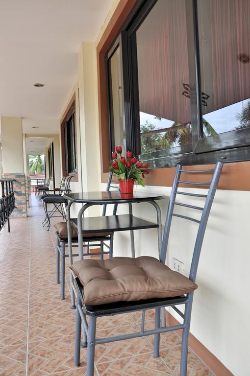 Pal-Watson Apartments Lapu-Lapu City Rum bild
